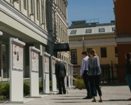 В деловом квартале «Романов двор» открылась  «Стена памяти» в честь Дня Победы